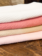 Scallop Edge Knit Blanket
